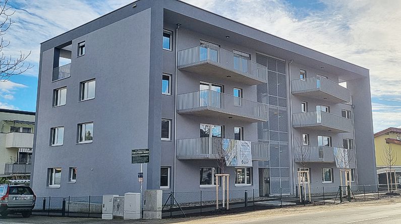 Übergabe Algersdorfer Straße 50